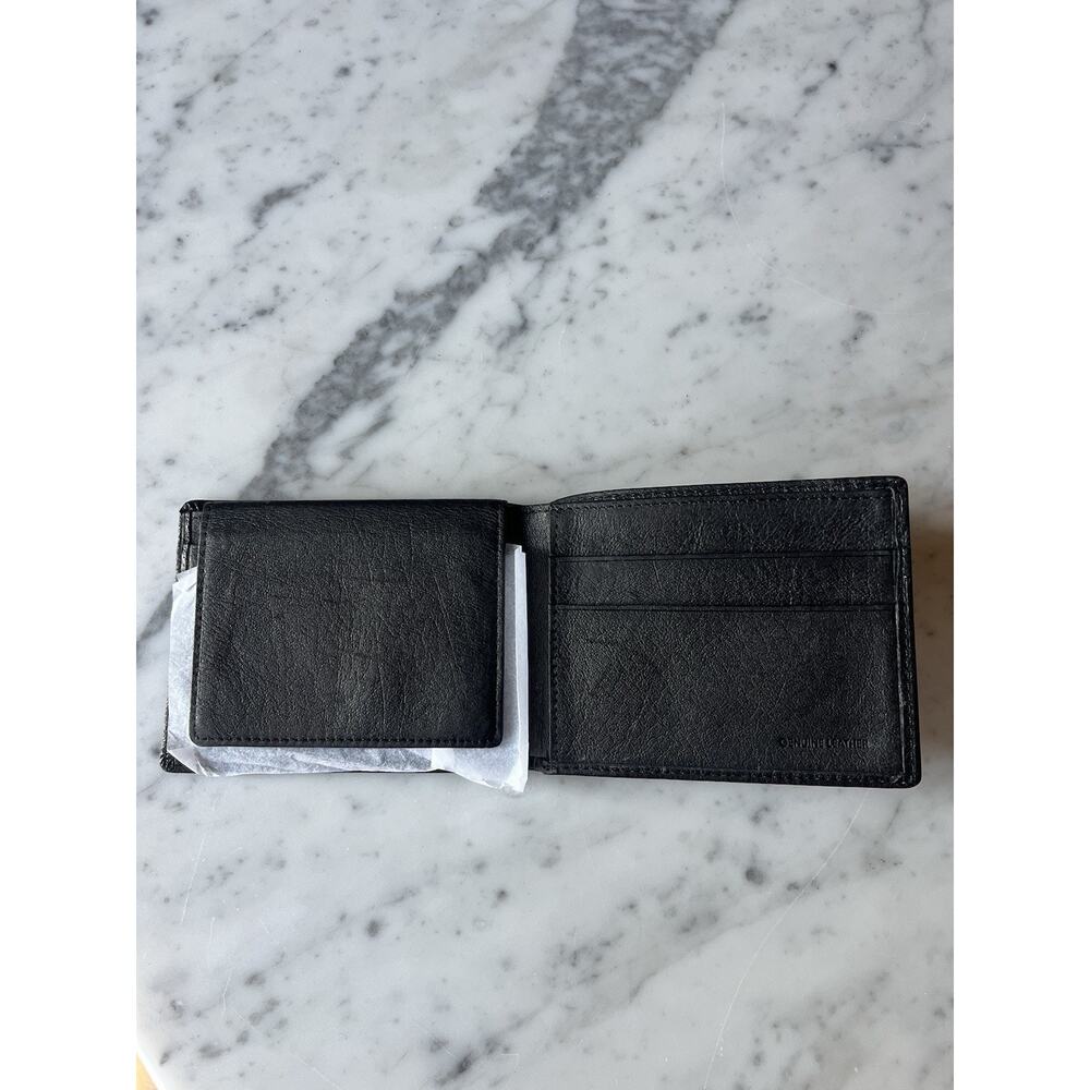 Crossbow Black Bifold Men's Wallet with Logo & Credit Card Slots